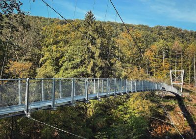 Hängebrücke Irreler Wasserfälle © Felsenland Südeifel Tourismus GmbH (Foto: Anna Carina Krebs) | Eifelhöfe - Urlaub auf dem Bauernhof - Landurlaub in der Eifel